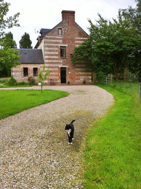 Le Petit Manoir De La Vernelle Bed and Breakfast Fourmetot Exteriör bild