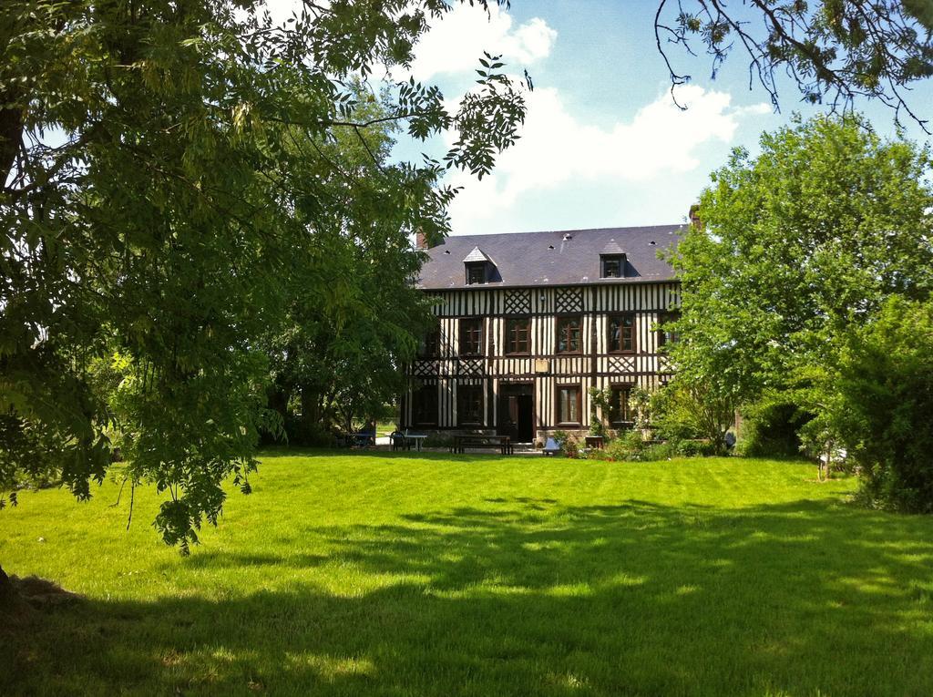 Le Petit Manoir De La Vernelle Bed and Breakfast Fourmetot Exteriör bild